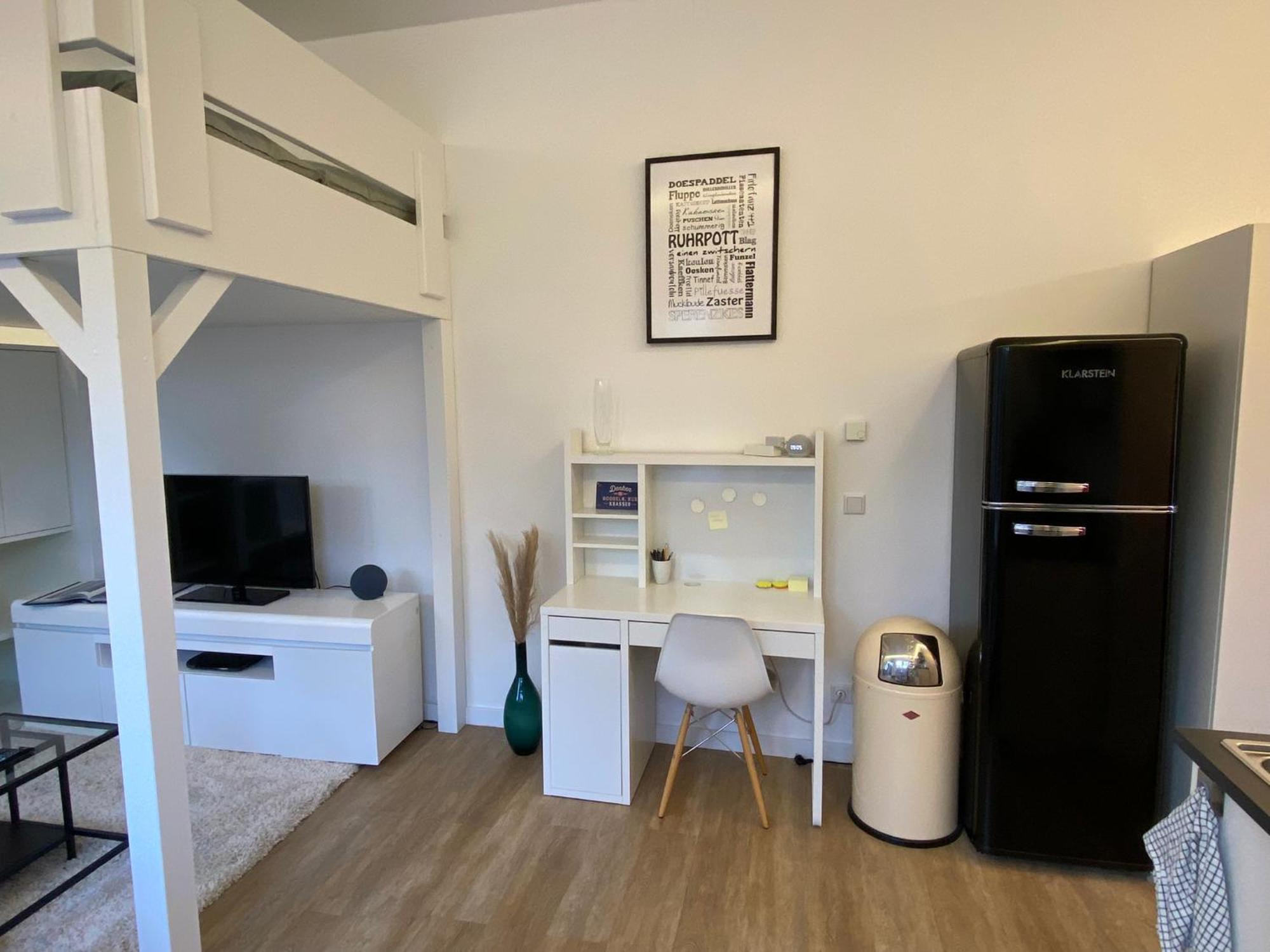 Schoene, Moderne Wohnung Mit Grosszuegiger Terasse Essen Exterior photo