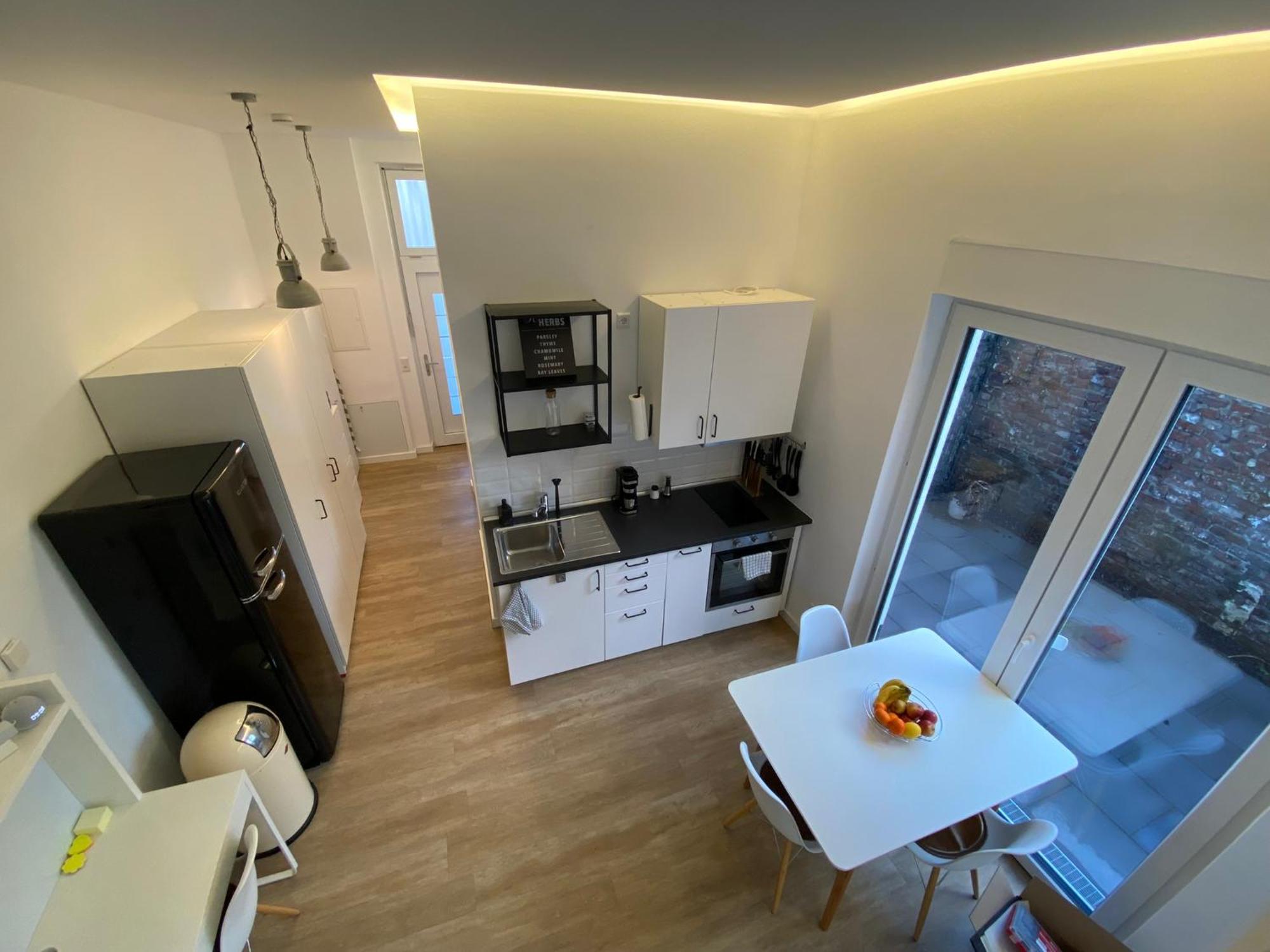 Schoene, Moderne Wohnung Mit Grosszuegiger Terasse Essen Exterior photo
