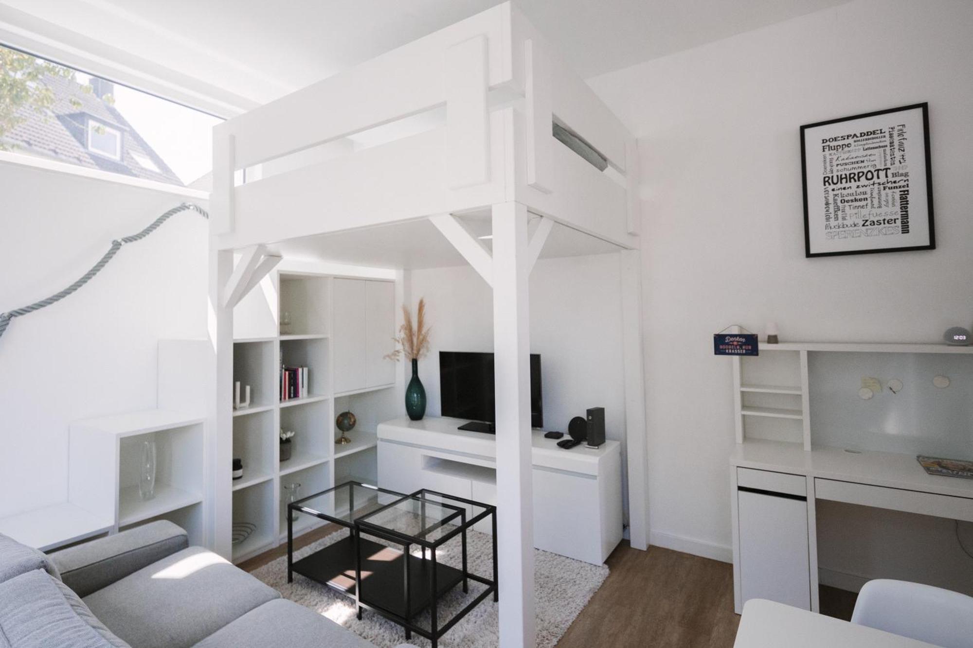 Schoene, Moderne Wohnung Mit Grosszuegiger Terasse Essen Exterior photo